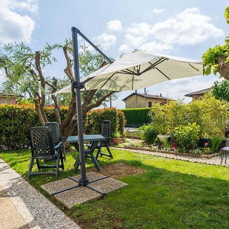 Le Rose Apartment Venegono Superiore Exterior foto